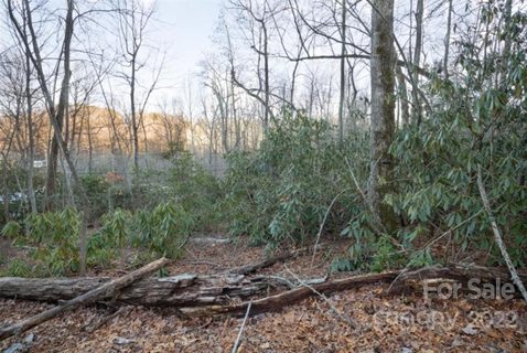 44 Acre Sparkling Lake Drive sold home in High Peak Lake Estates, Hendersonville, NC