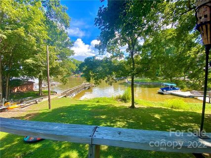 972 Hunt Road