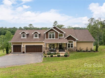 Previously sold for $915,000