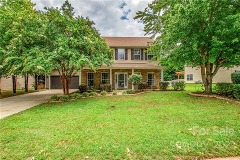 3331 Kingshire Way sold home in Mill Creek Falls, Lake Wylie, SC