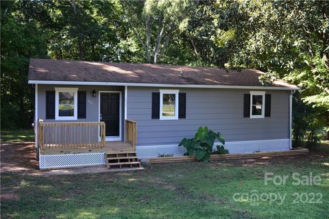635 Morningside Drive sold home in Morningside, Mount Holly, NC