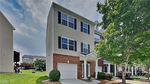 9803 Walkers Glen Drive