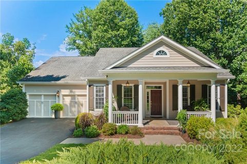 37 Silver Darter Lane