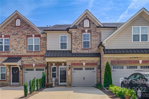 5110 Farm House Trail 602 sold townhome in Wyngate Village, Winston Salem, NC