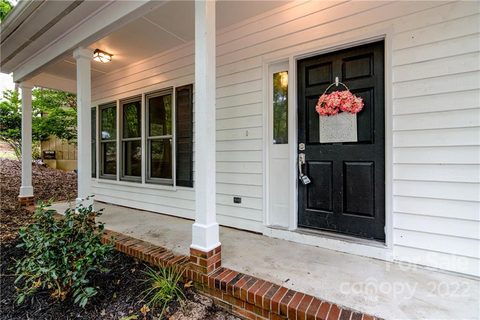27050 Catamaran Drive