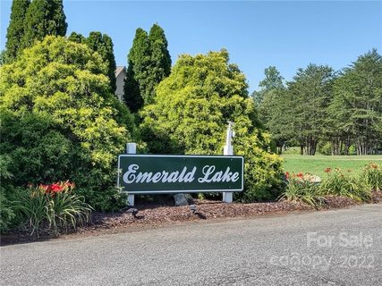 216 Emerald Parkway