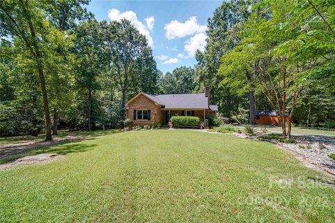 2201 Bearskin Lane sold home in Bearskin Place, Monroe, NC