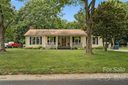 1008 Country Place Drive sold home in Matthews, SC