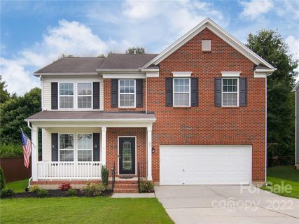 863 Ivy Trail Way