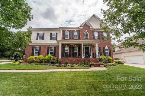 11634 Red Falcon Court