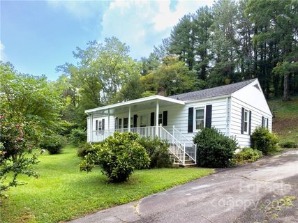 14 Spring Cove Road