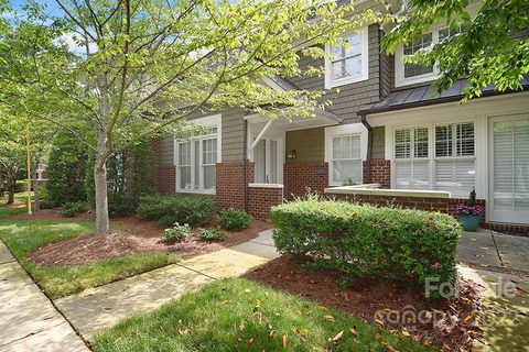 6301 Park South Drive sold townhome in Bradbury Hall, Charlotte, NC