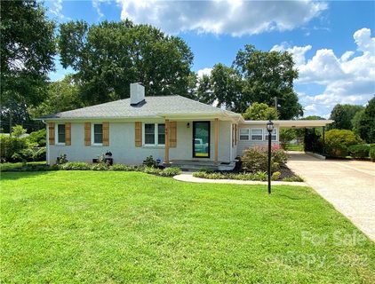 99 Peachtree Street sold home in Hall Park, Belmont, NC