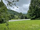 Lot 37 Crecy Place sold home in Hendersonville, SC