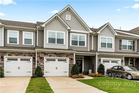 13422 Savannah Point Drive