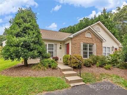 11 Pearl Street A sold townhome in Pearl Street, Black Mountain, NC