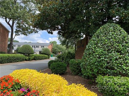 5915 Quail Hollow Road C