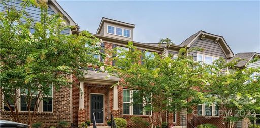 5024 Mockernut Lane