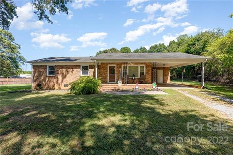 933 Longbranch Road sold home in Long Branch Estates, Grover, NC