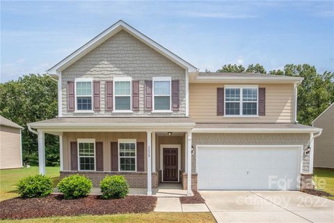 2028 Houndscroft Road
