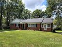 521 10th Street sold home in Hickory, SC