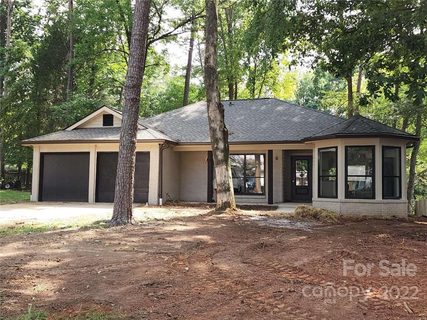 6317 Whitewater Drive sold home in Watauga Village, Charlotte, NC