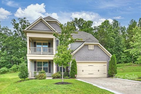 620 Augustus Lane