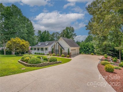 76 Chestnut Lane
