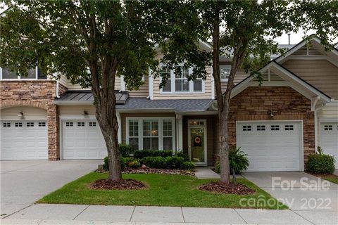 586 Pine Links Drive