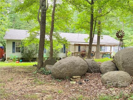 725 Breezewood Drive