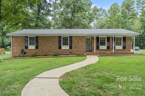 315 Vineyard Drive sold home in Orchard Hills, Salisbury, NC