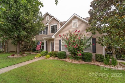 7844 Rolling Meadows Lane sold home in Stonegate Farms, Huntersville, NC