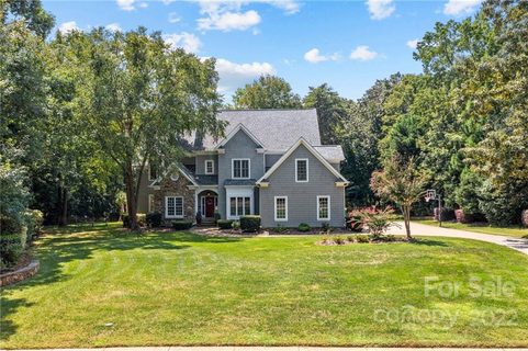 176 Old Post Road