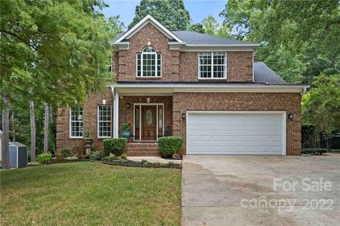 2815 Glen Summit Drive