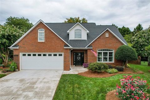 2005 Pinefield Court sold home in Waterford Place, Gastonia, NC