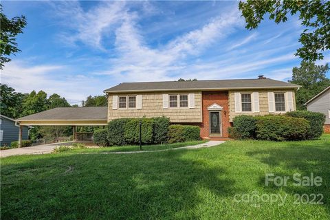 151 Kingswood Road sold home in Kingswood Estates, Statesville, NC
