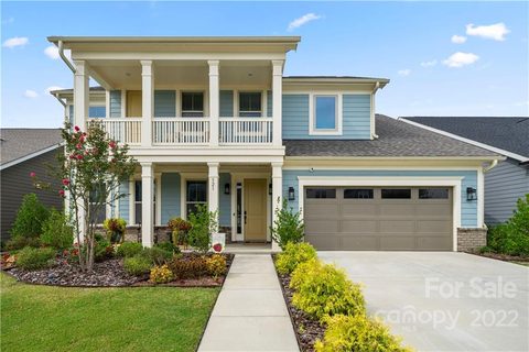 521 Red Wolf Lane