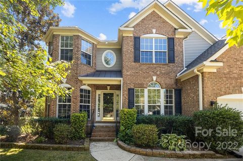 1018 Grayscroft Drive
