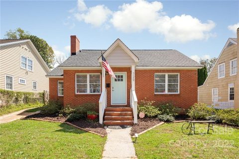 729 Woodruff Place