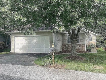 302 Creeks End Circle