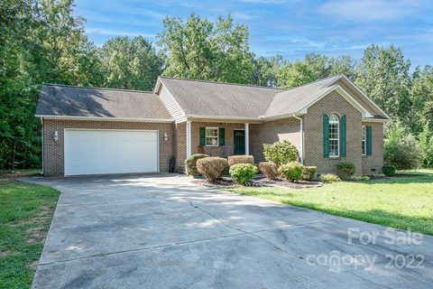 7094 Pine Ridge Drive sold home in Isle of Pines, Denver, NC