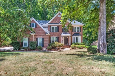 5703 Silver Creek Drive 43