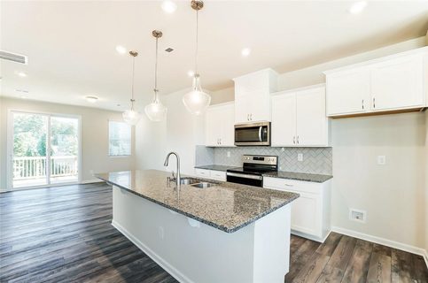 1142 Keydet Drive 18