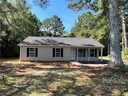 330 Holiday Road sold home in Lancaster, SC