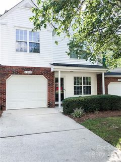 2004 University Heights Lane