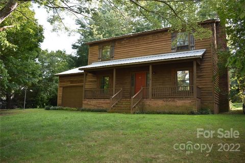 1108 Laurel Woods Drive sold home in Laurel Woods, Gastonia, NC
