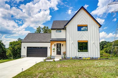 1060 Plantation Trail