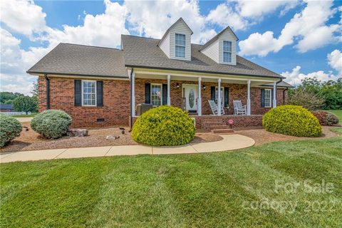 805 Settlers Drive