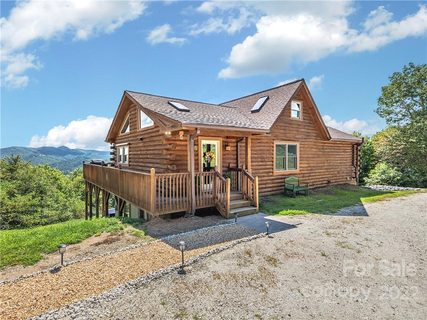 866 Pine Tree Road sold home in Alpine Mountain, Spruce Pine, NC