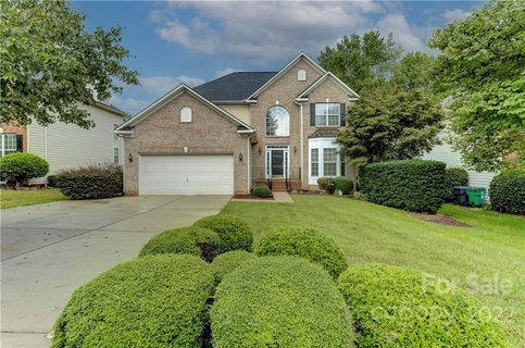 9420 Autumn Applause Drive sold home in Blakeney Heath - Fieldstone, Charlotte, NC